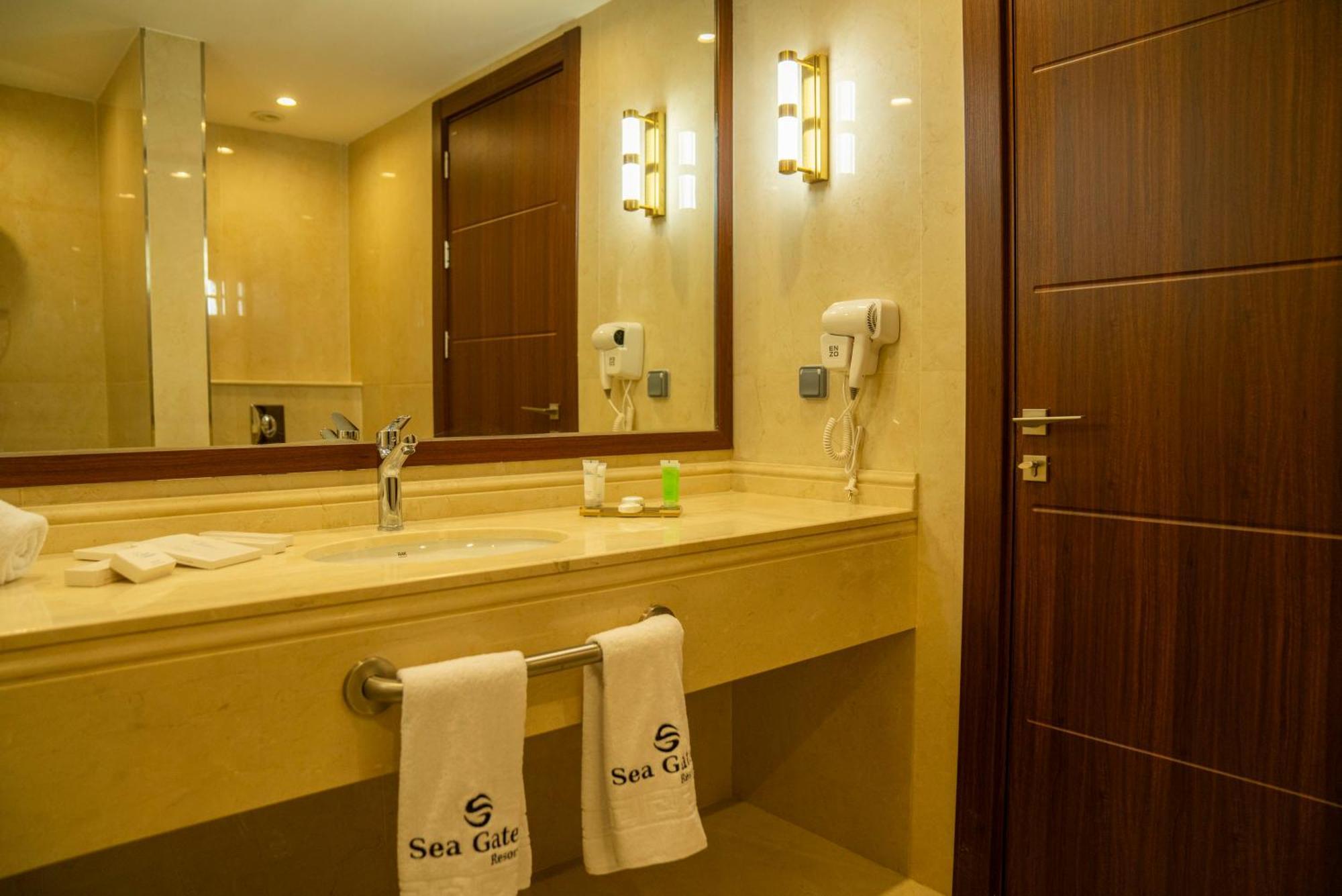 Sea Gate Resort Sweimeh Extérieur photo